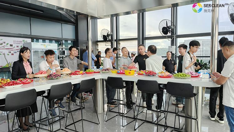广东省工业和信息化厅2025
年高端装备制造产业集群培育专题研修班一行到访买球的正规网站开展参观学习活动