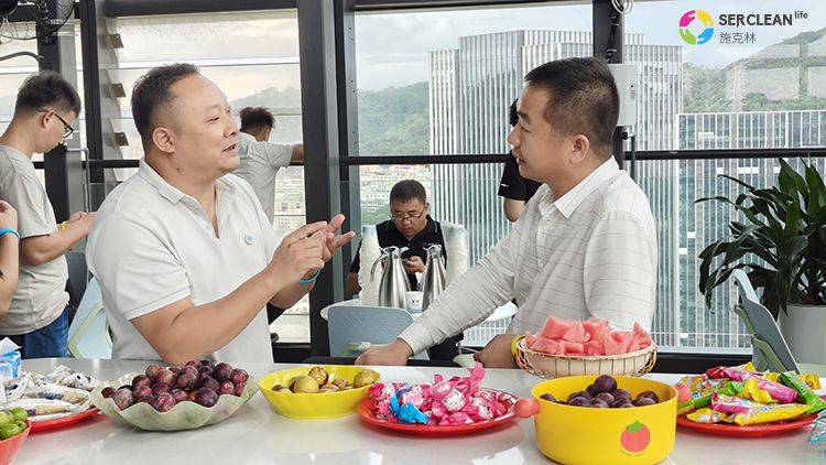 广东省工业和信息化厅2025
年高端装备制造产业集群培育专题研修班一行到访买球的正规网站开展参观学习活动